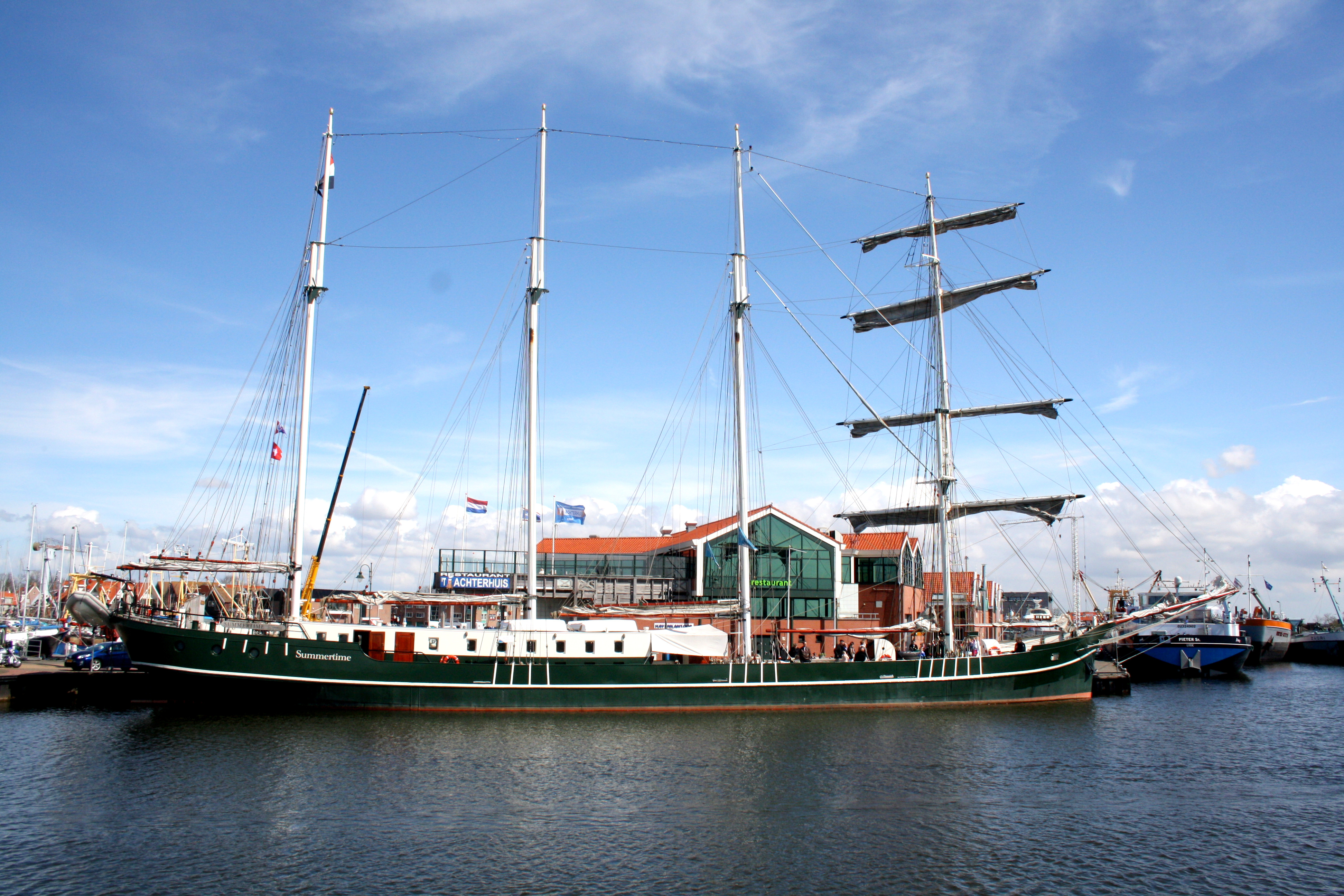 Zomertijd in de urker haven